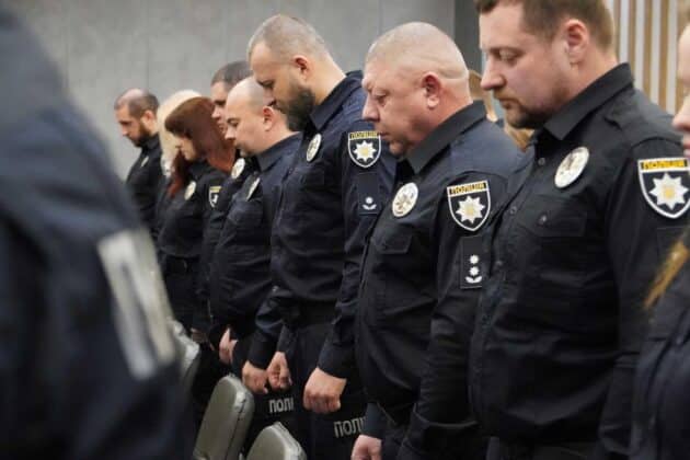 Відзначено оперативників Луганщини з нагоди професійного свята 010