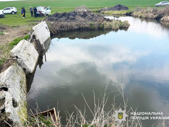 На Тернопільщині у водоймі втопився 4-річний хлопчик