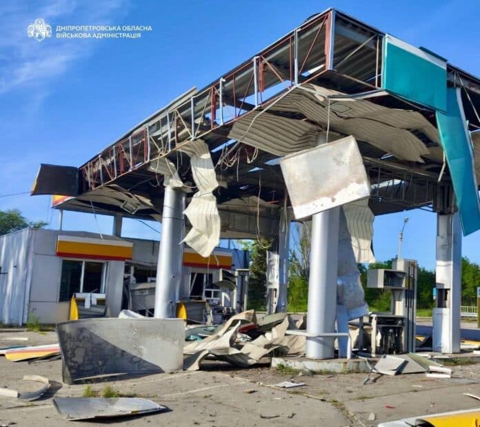 Понад 70 обстрілів: масштабна атака на Дніпропетровщину