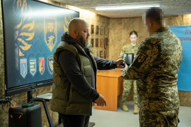 Олексій Харченко передав прикордонникам бригади &laquo;Помста&raquo; потужне антидронове обладнання 03