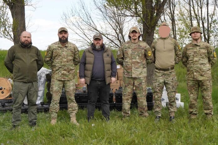 Олексій Харченко передав нацгвардійцям 12-й бригаді партію дронів та спецзв’язок