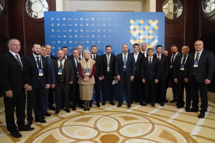 Олексій Харченко очолив делегацію з Луганщини на IV Міжнародному саміті міст і регіонів у Києві