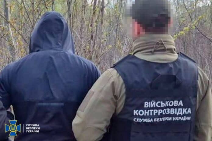 У Харкові затримали чоловіка, який підпалював військові авто ЗСУ