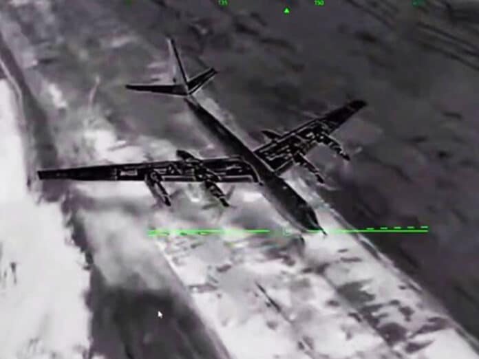 ЗСУ знищили ОТРК «Іскандер» і два літаки Ту-142 на військовому аеродромі рф