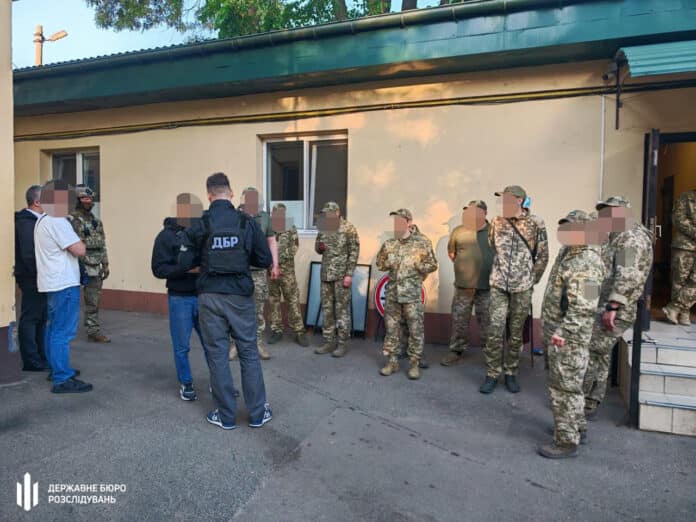 Териториальні центри катування: на Одещині в ТЦК катували, били, залякували та вчиняли сексуальне насильство 03