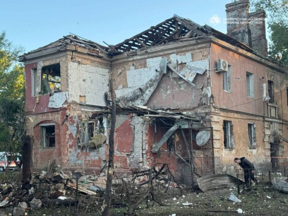 Масована атака на Дніпро: велика кількість жертв, руйнування 023