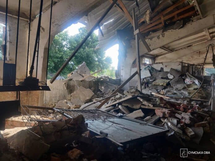 Ворог вдарив по території кінно-спортивної школи у Шосткинській громаді