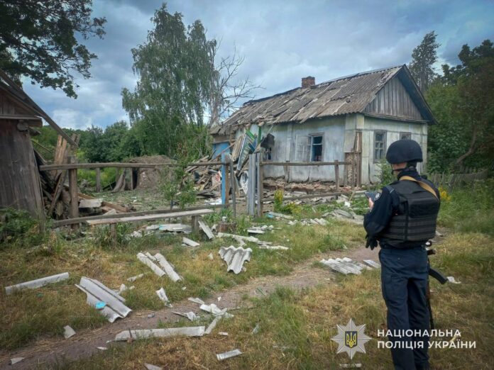 Внаслідок атак рф на Сумщину поранено трьох людей