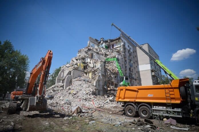 У Києві число жертв російської атаки зросло до 30 осіб, у місті День жалоби 019