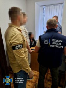 У Києві викрито власницю компаній, що працювали на окупантів на Луганщині 01