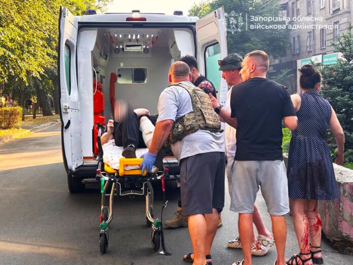 Вже 21 поранений через ворожу атаку на Запоріжжя