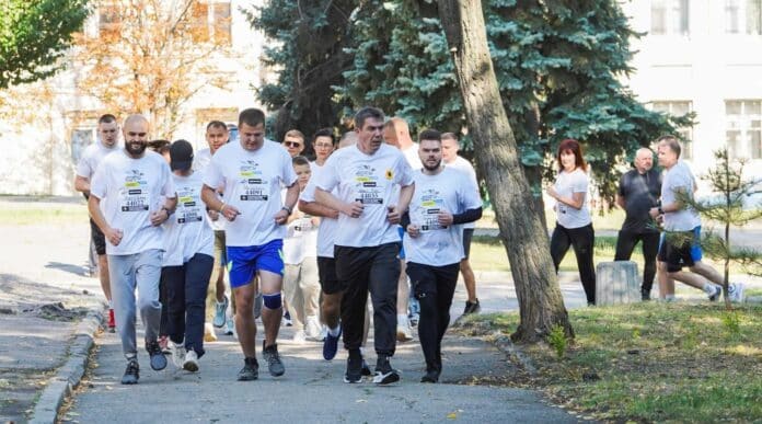 На Алеї Захисників Луганщини у Дніпрі відбувся патріотичний забіг