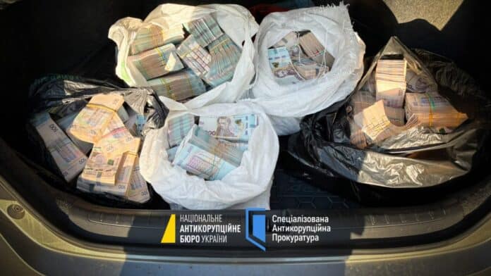 Рейдерство на сотні мільйонів: подробиці справ корупції топпосадовців 03