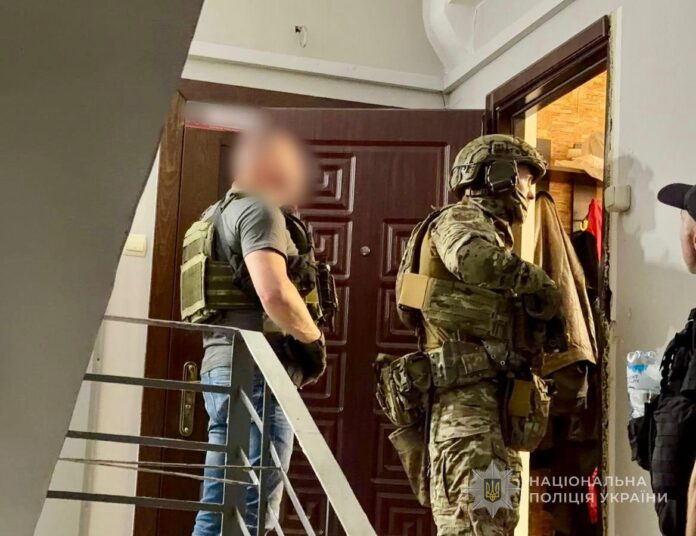 В Одесі чоловік застрелив батьків, поранив брата і вчинив самогубство