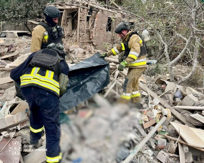 Обстріл Краматорська: двоє загиблих, пошкоджений 21 будинок 01